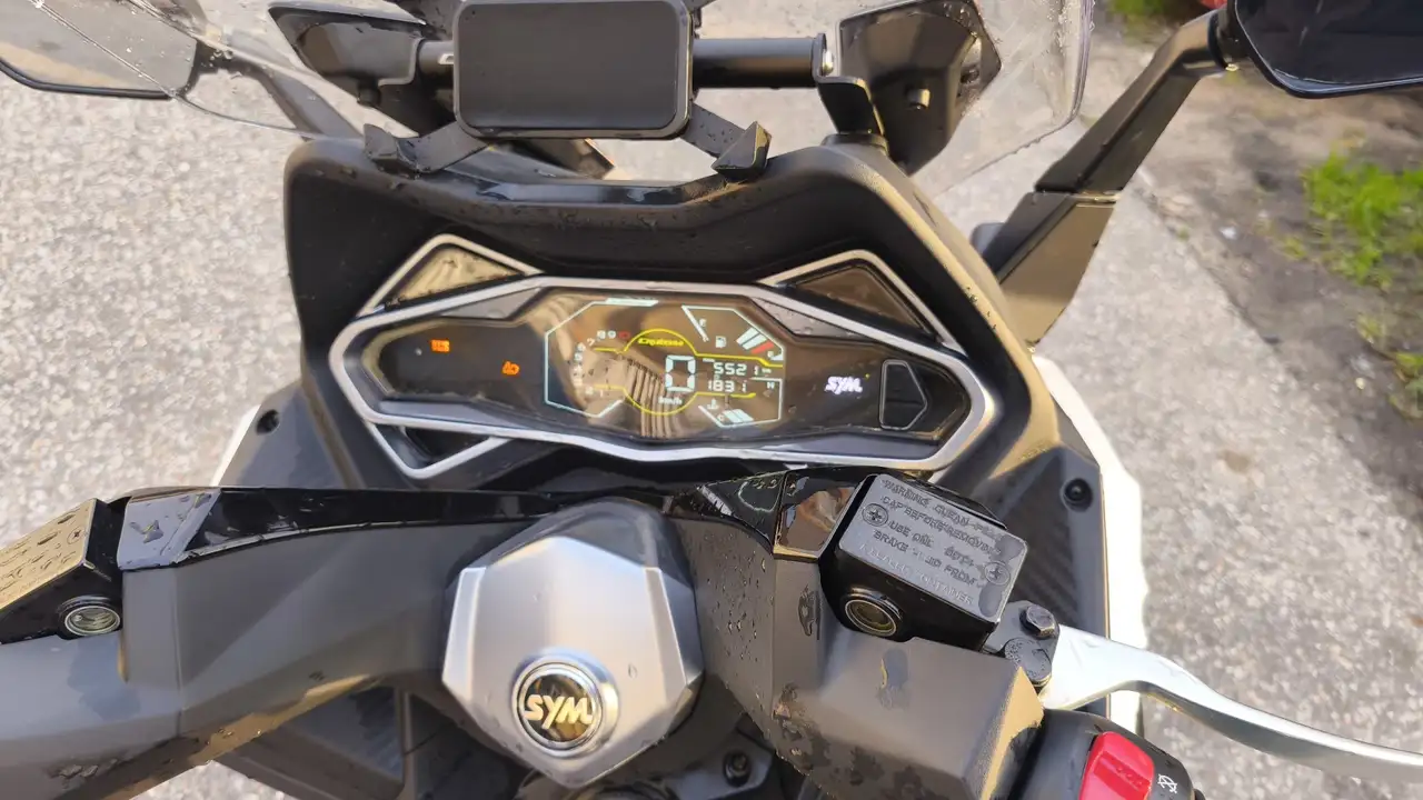 SYM Cruisym 125 – Vista 7