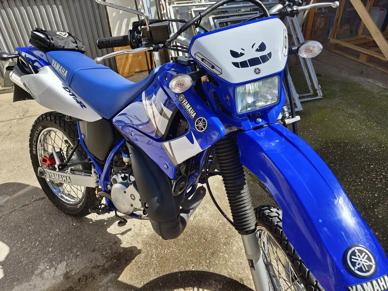 Yamaha DT125 - Vista 3