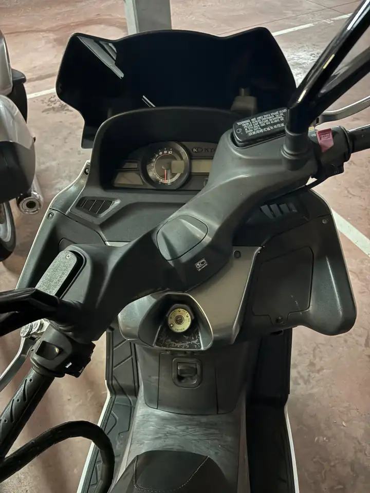 Kymco Xciting 400 – Vista 4