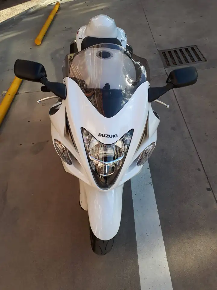 Suzuki Hayabusa - Vista 4