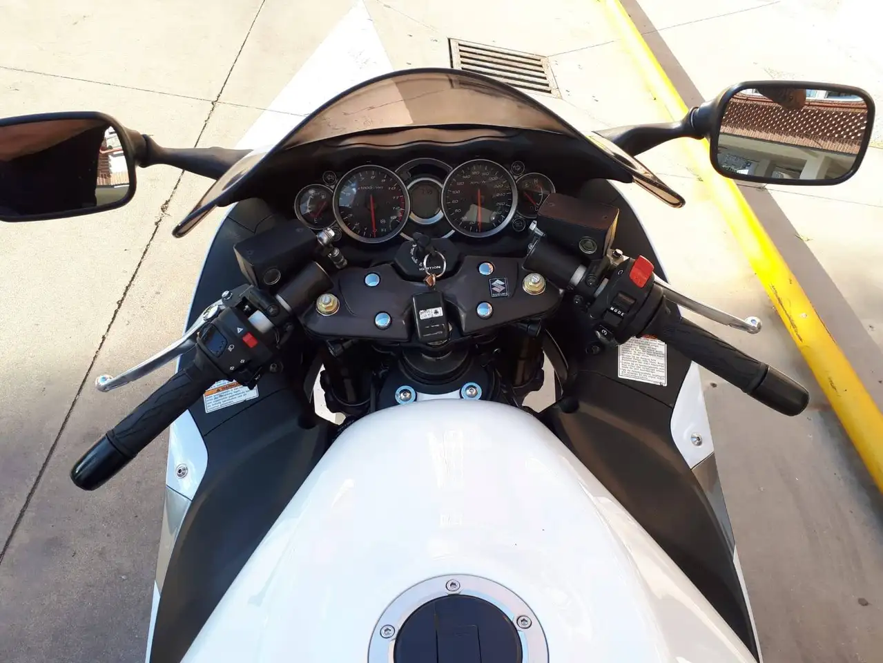 Suzuki Hayabusa - Vista 5