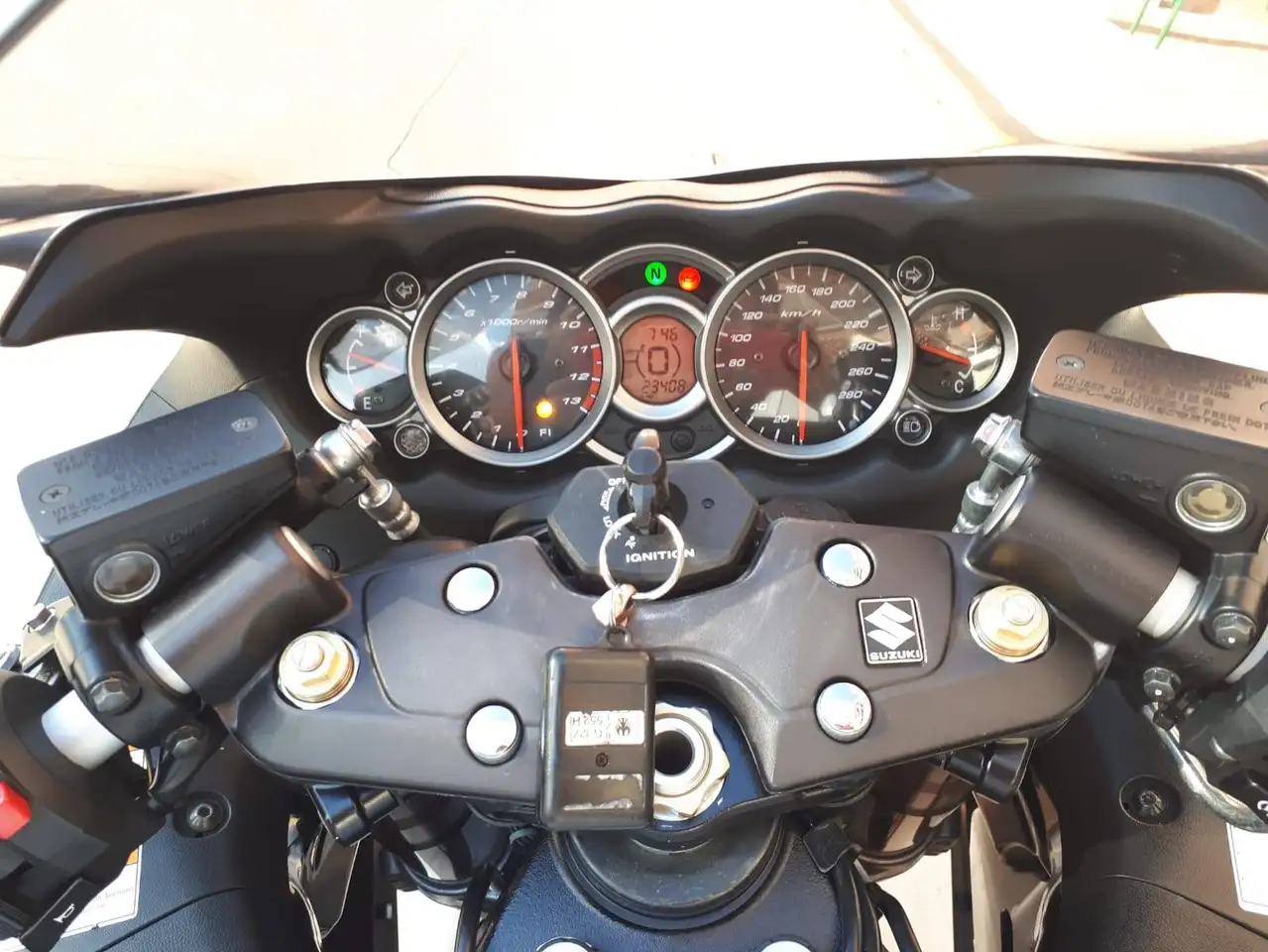 Suzuki Hayabusa - Vista 6