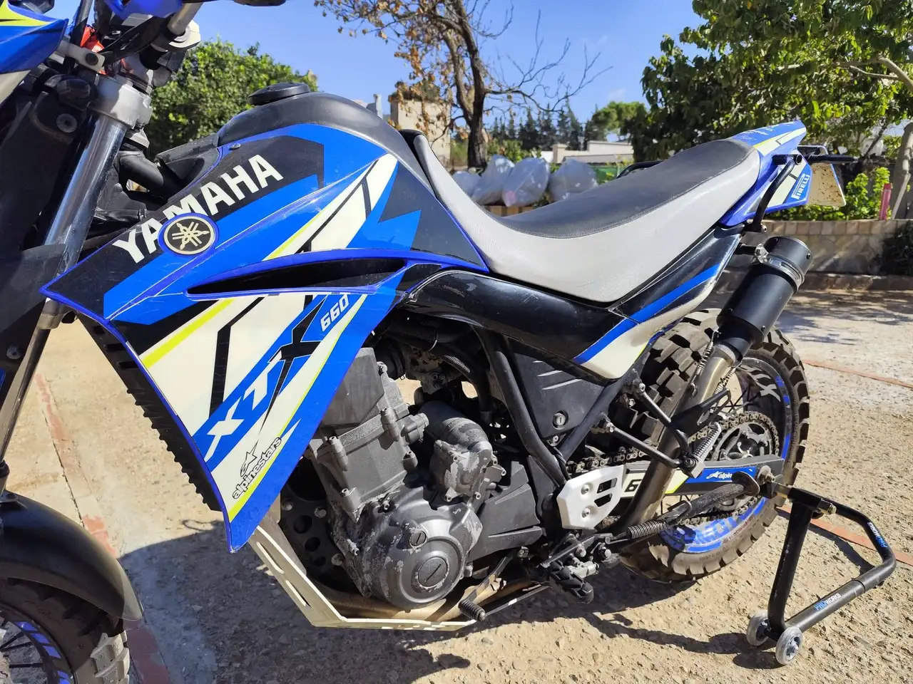 Yamaha XT660R - Vista 7