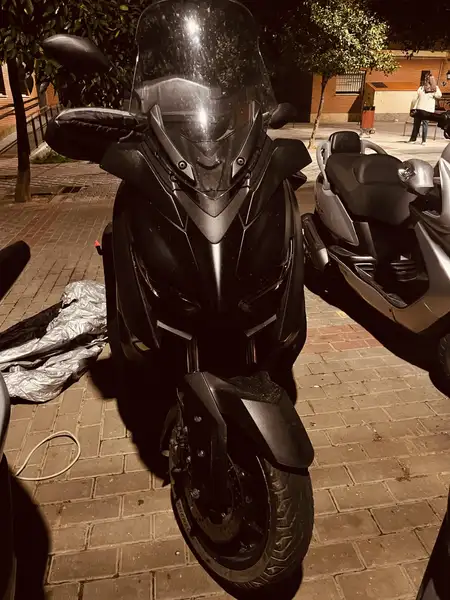 Yamaha XMAX 300 4800 € 2022 Sevilla - 1