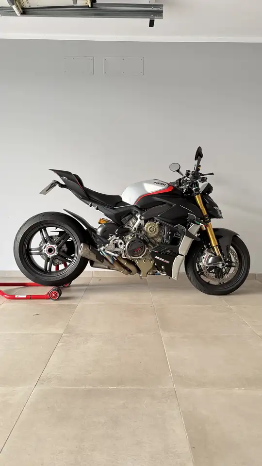 Ducati Streetfighter – Vista 2