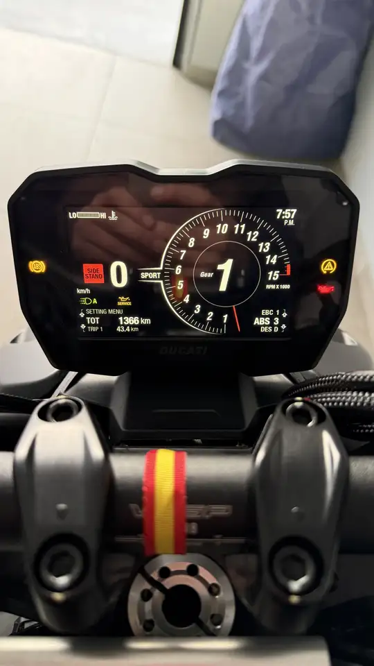 Ducati Streetfighter – Vista 3