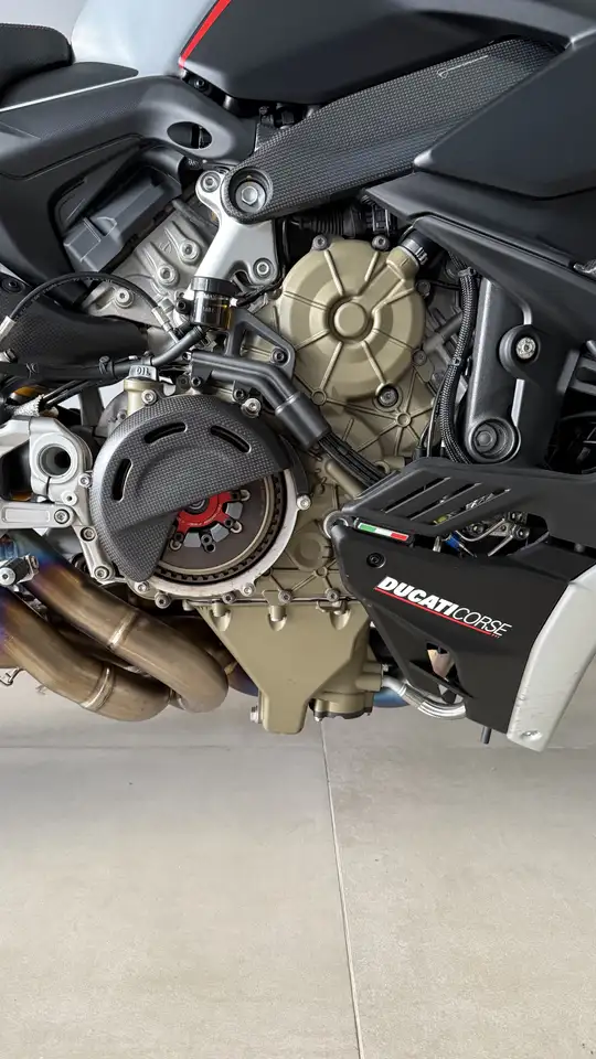 Ducati Streetfighter – Vista 4