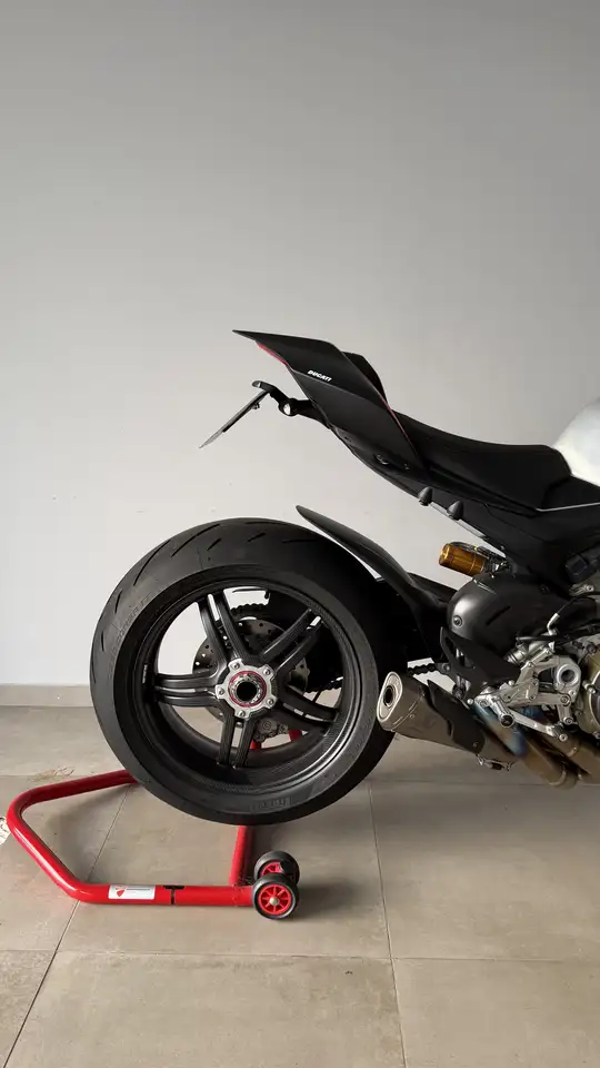 Ducati Streetfighter – Vista 5