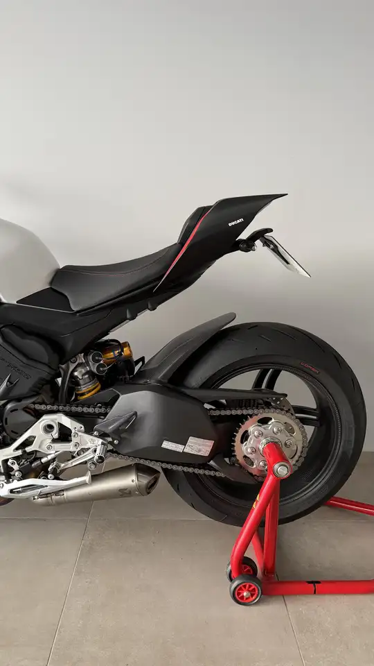 Ducati Streetfighter – Vista 6