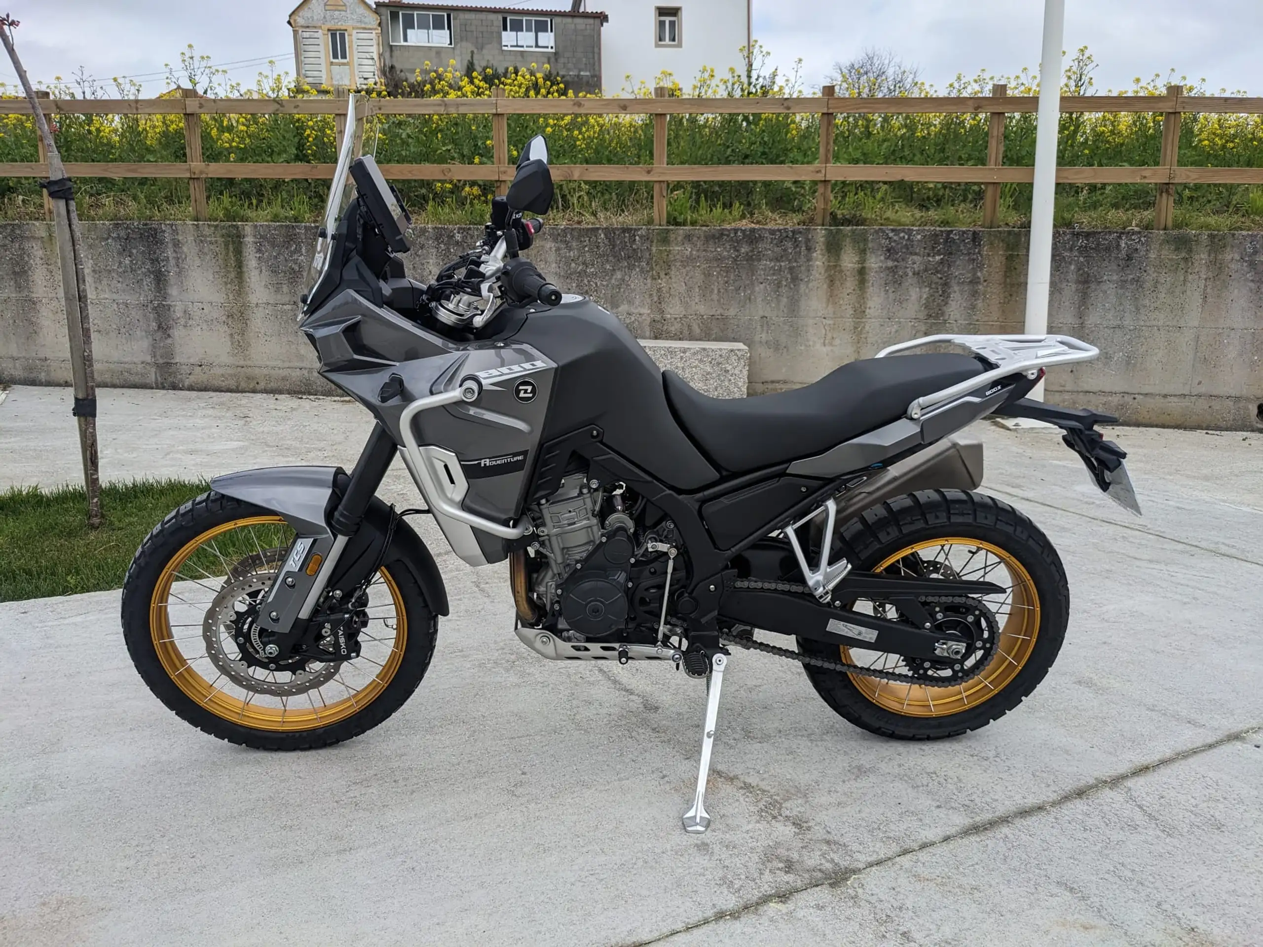 KOVE 800X – Vista 3