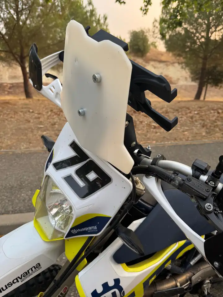 Husqvarna 701 Enduro - Vista 6