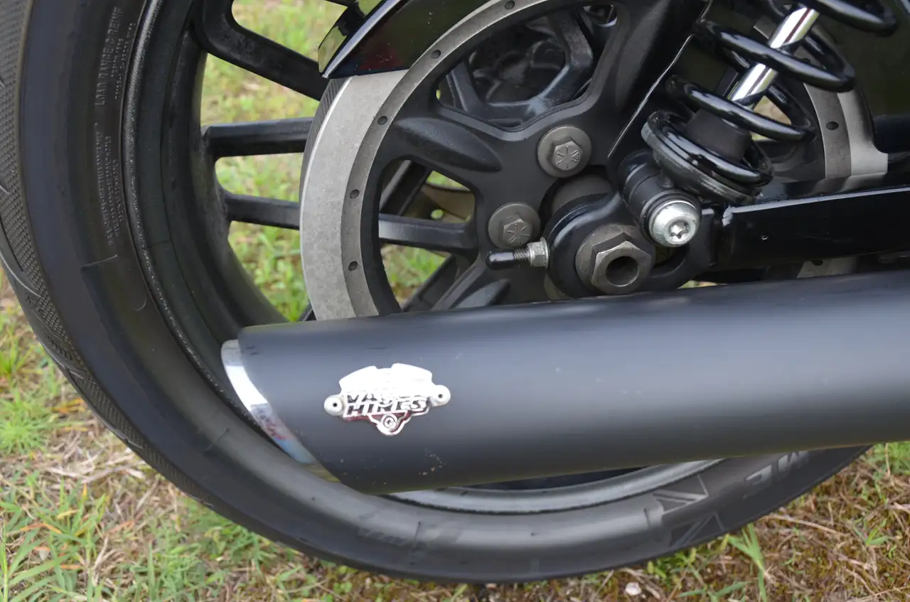 Harley-Davidson Roadster – Vista 5