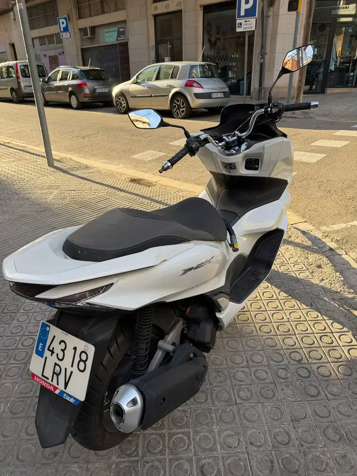 Honda PCX 125 – Vista 2