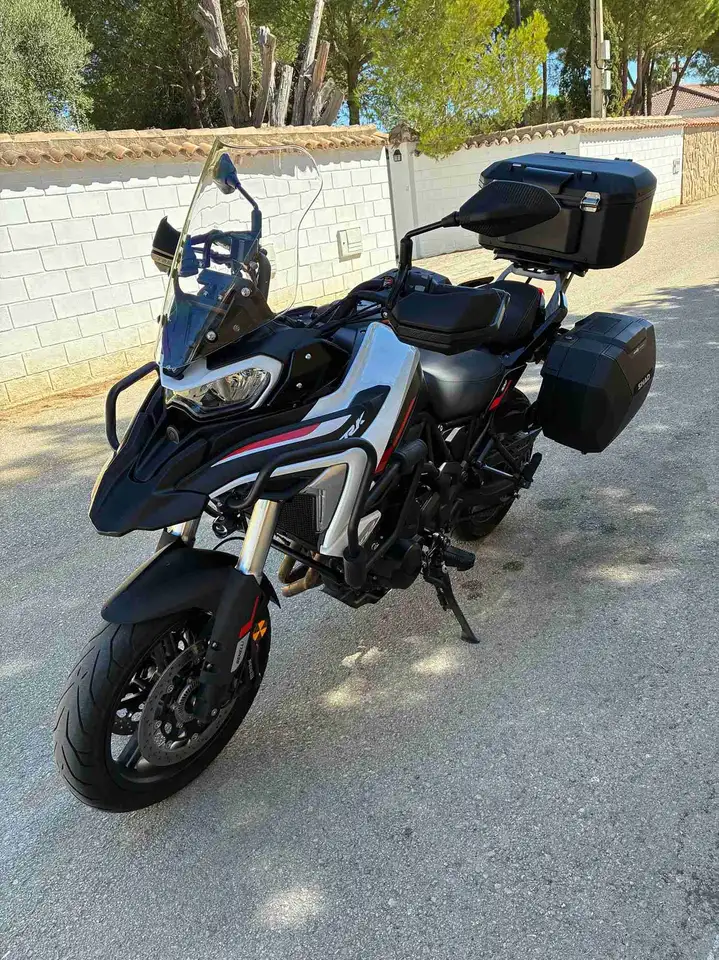 Benelli TRK 702 - Vista 3