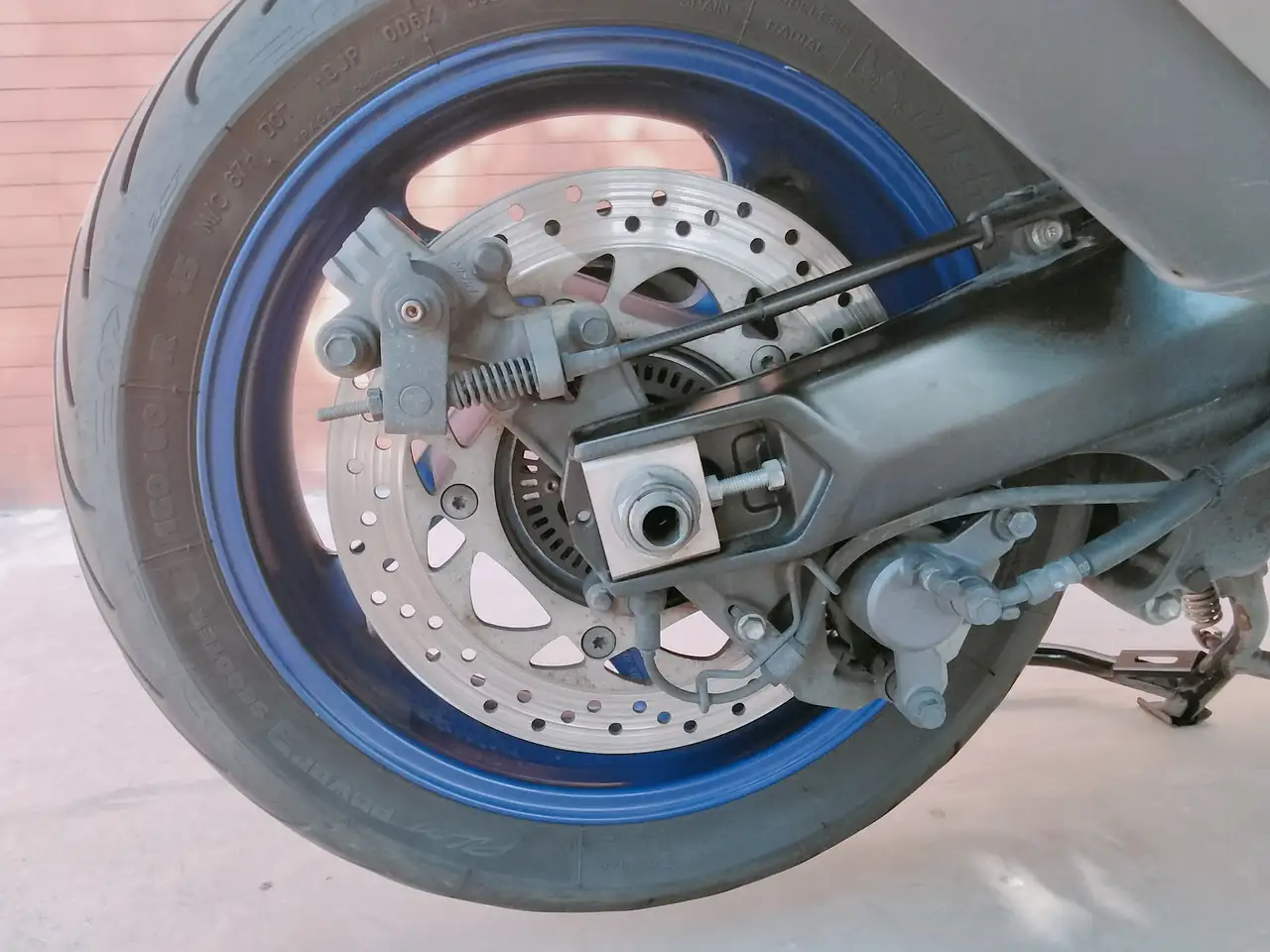 Yamaha TMAX SX – Vista 13