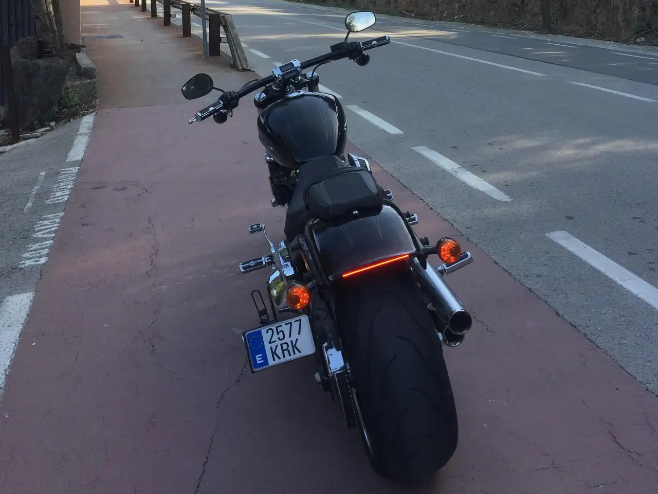 Harley-Davidson Breakout - Vista 15