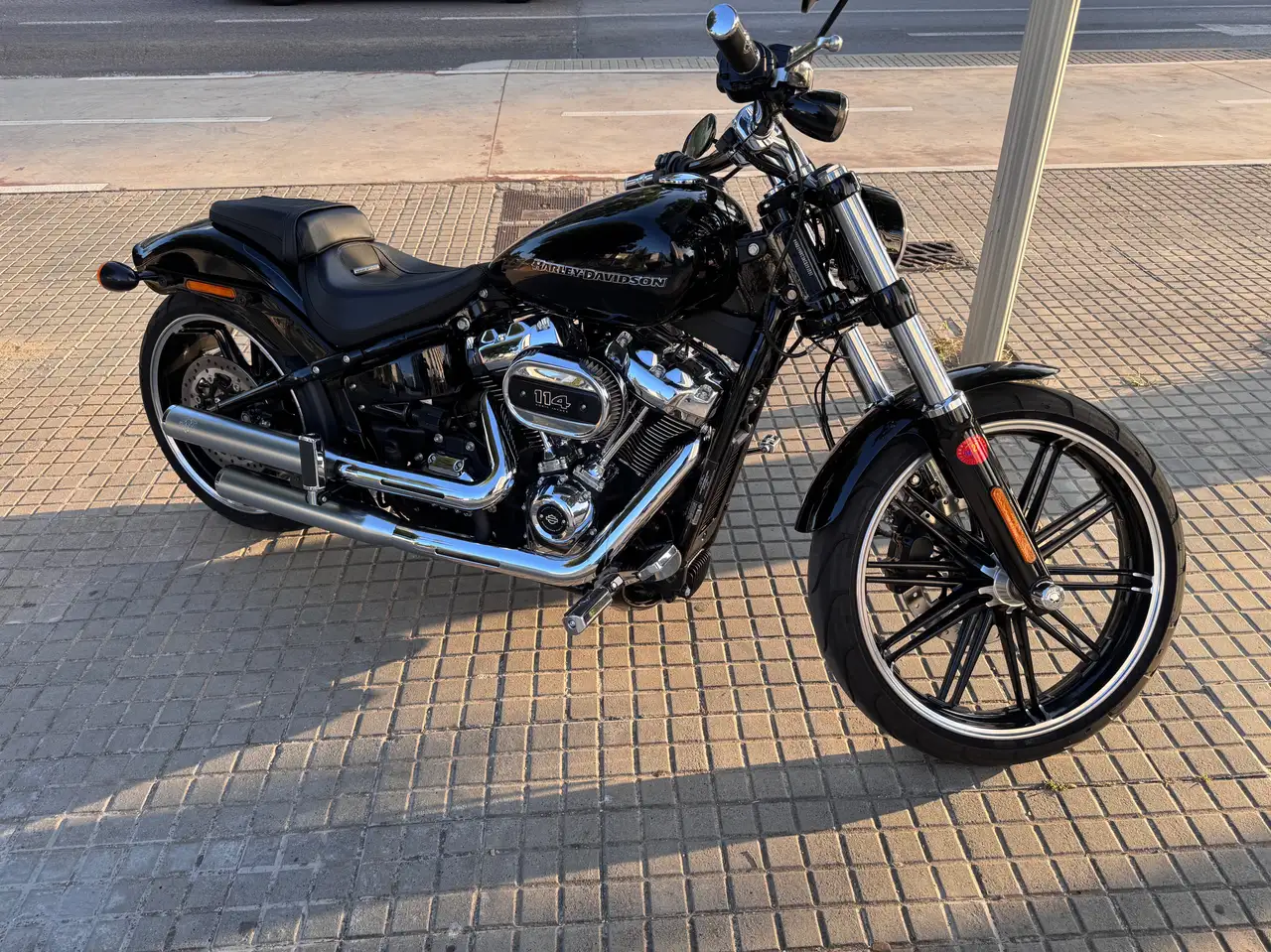 Harley-Davidson Breakout - Vista 7