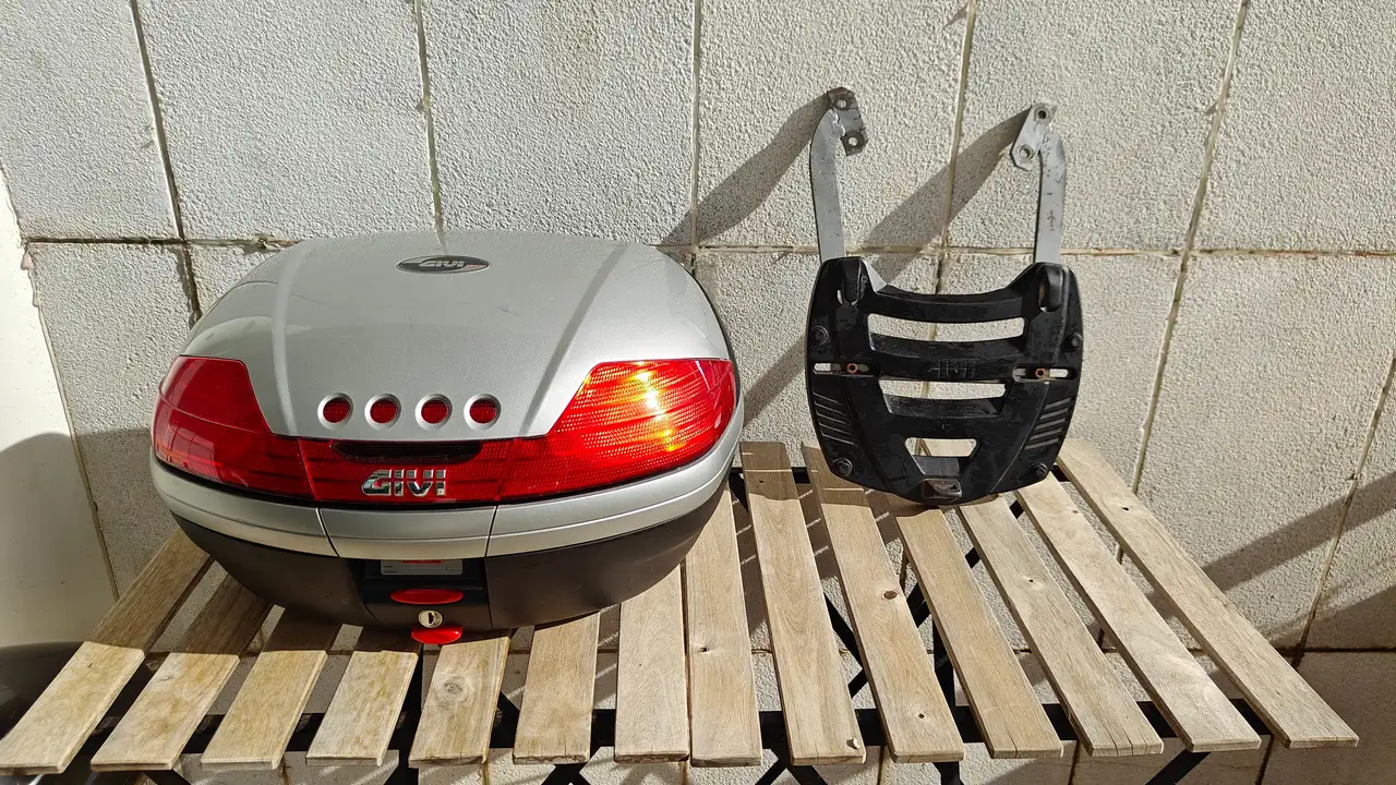 Suzuki Hayabusa – Vista 13