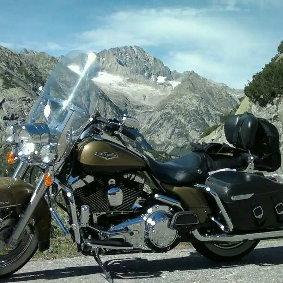 Harley-Davidson Road King - Vista 19