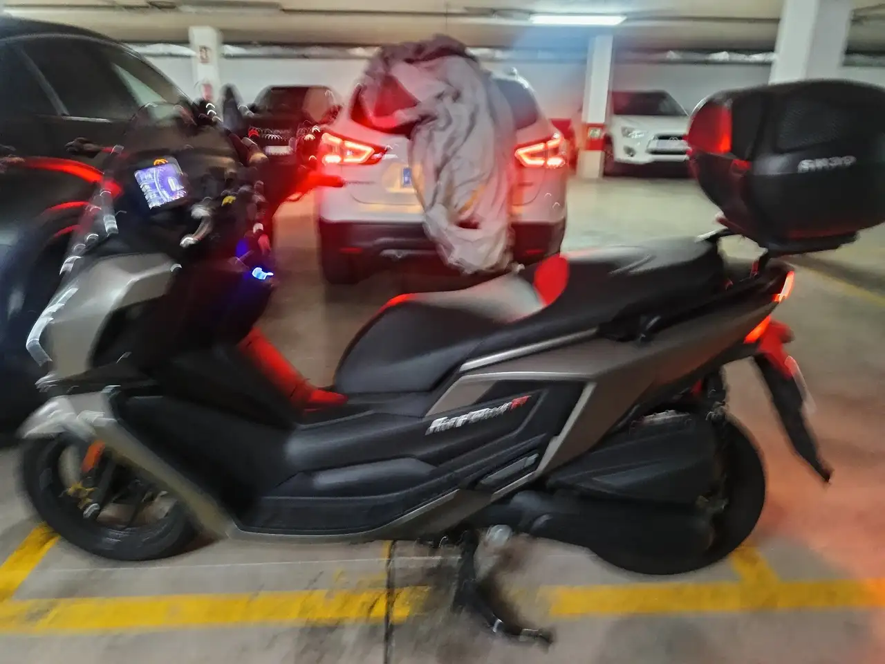 Kymco Super Dink 125 - Vista 3