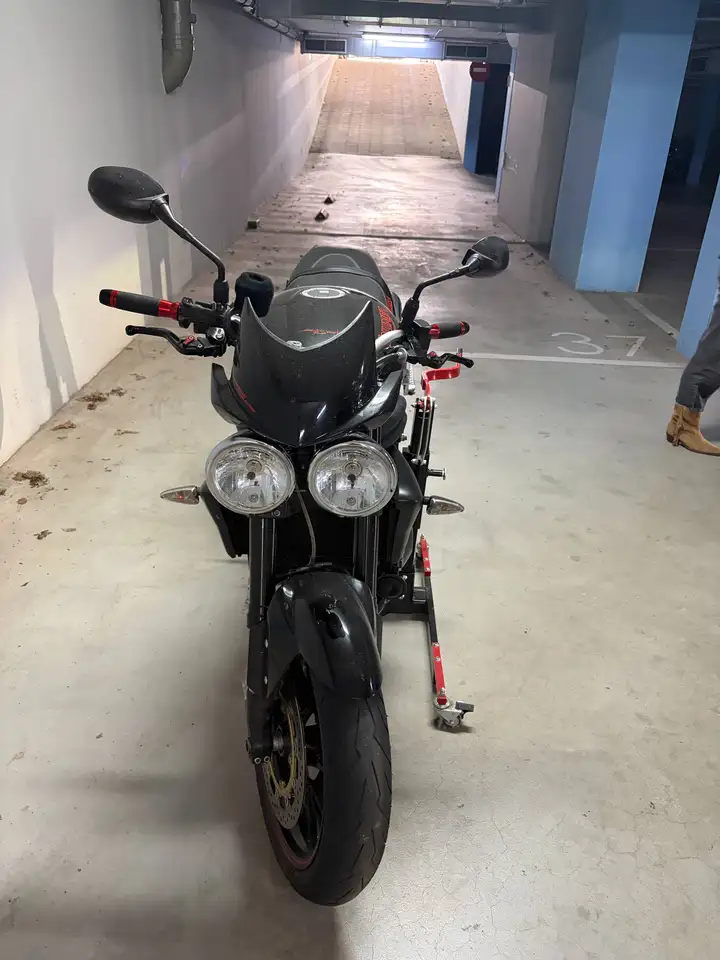 Triumph Speed Triple 1050 – Vista 3
