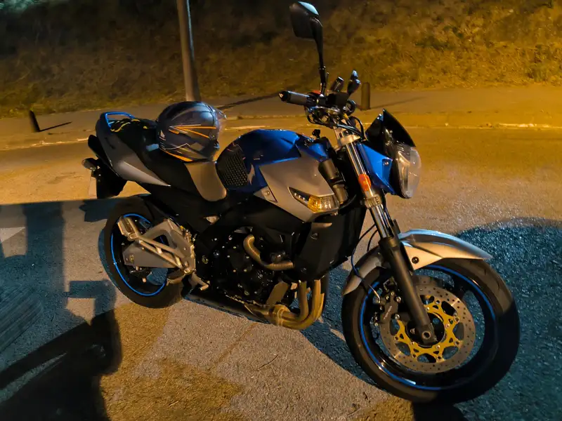 Suzuki GSR600 2800 € 2009 Barcelona - 1