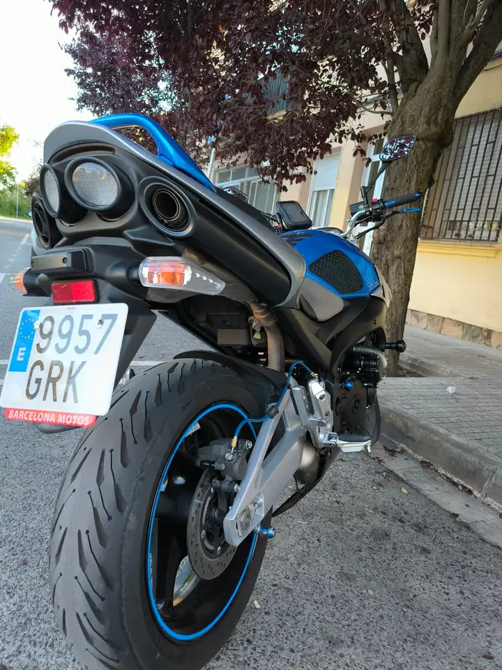 Suzuki GSR600 - Vista 3