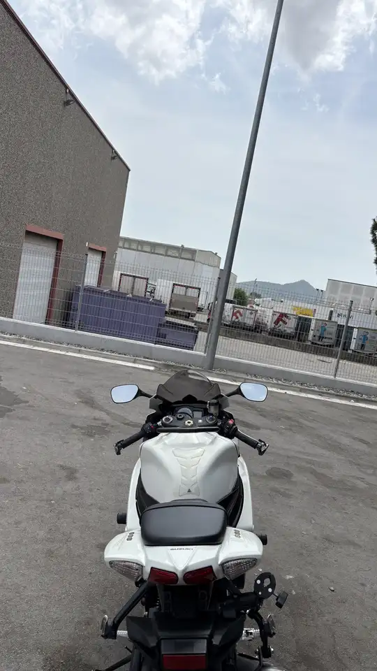 Suzuki GSX-R600 - Vista 6