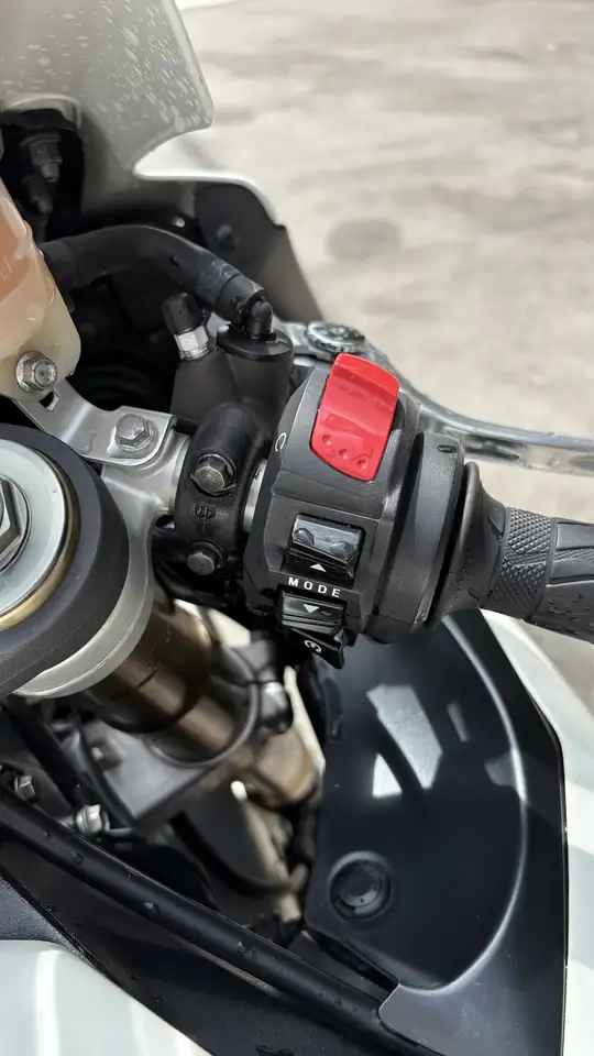 Suzuki GSX-R600 - Vista 9