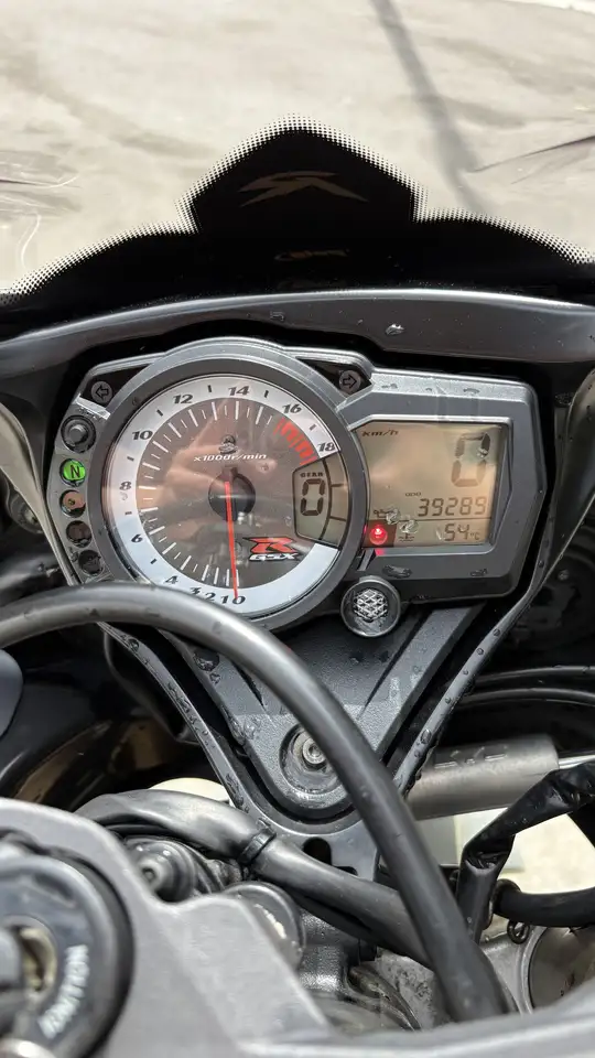 Suzuki GSX-R600 - Vista 10