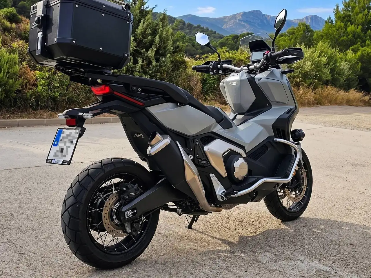 Honda X-ADV - Vista 6