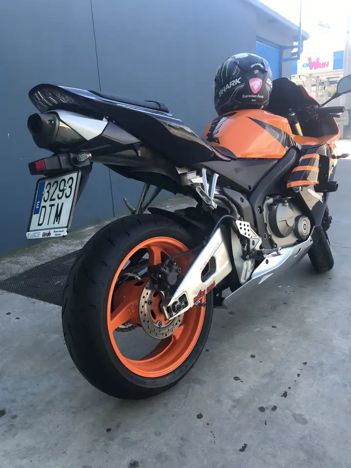 Honda CBR 600 – Vista 4