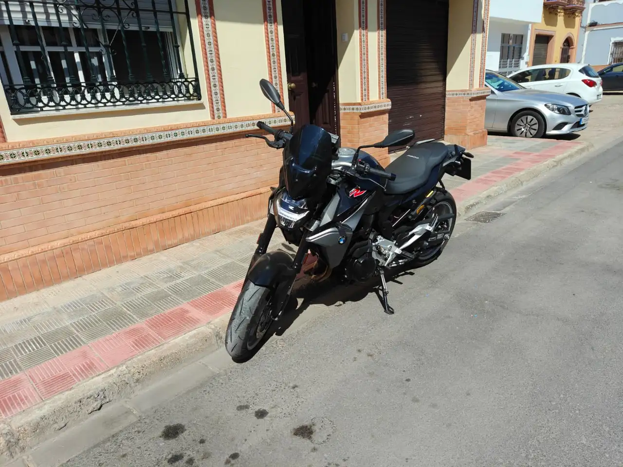 BMW F 900 R - Vista 4