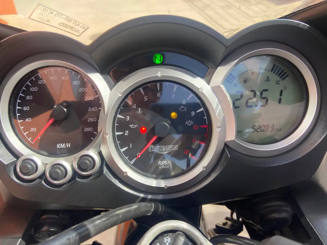 Triumph Sprint ST – Vista 13