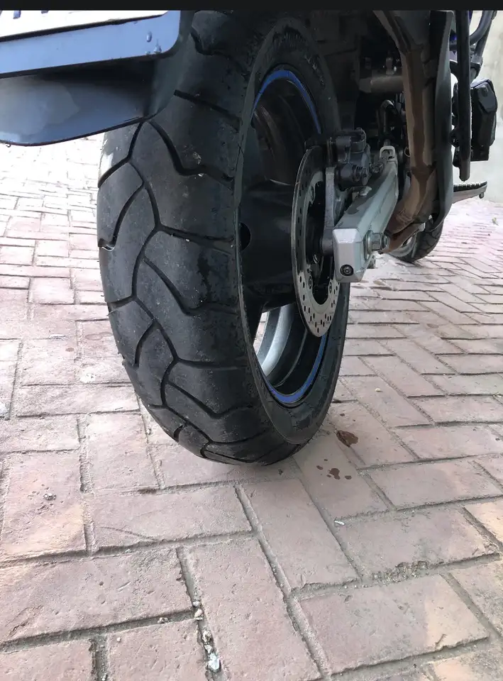 Suzuki V-Strom 650 – Vista 8