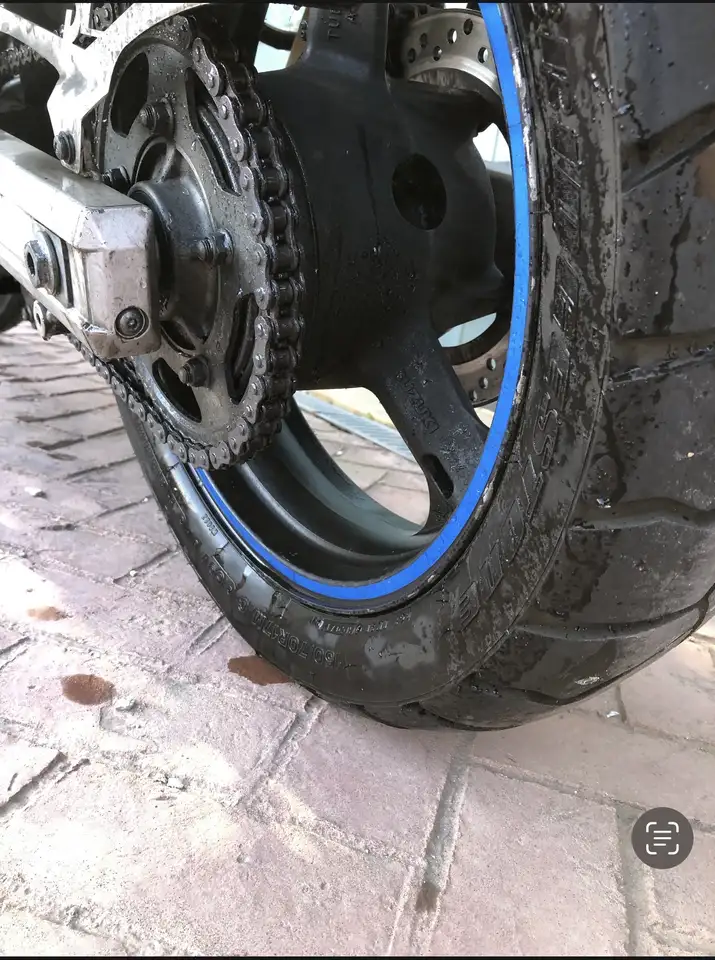 Suzuki V-Strom 650 – Vista 9