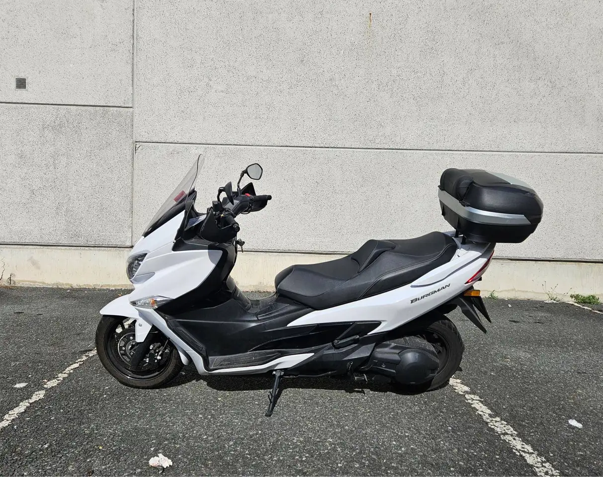 Suzuki Burgman 400 - Vista 3