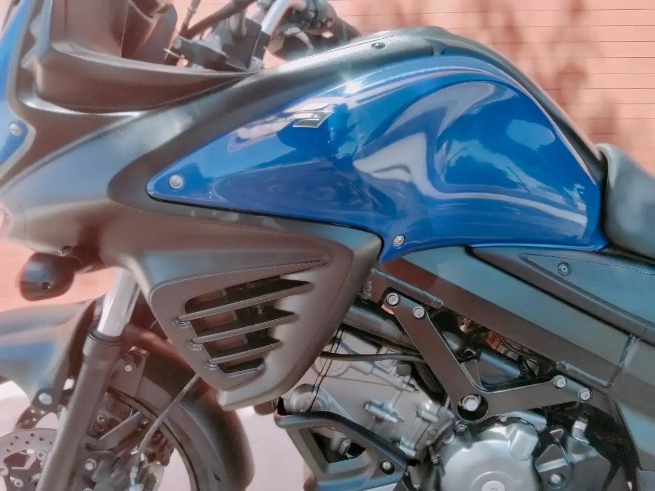 Suzuki V-Strom 650 – Vista 9