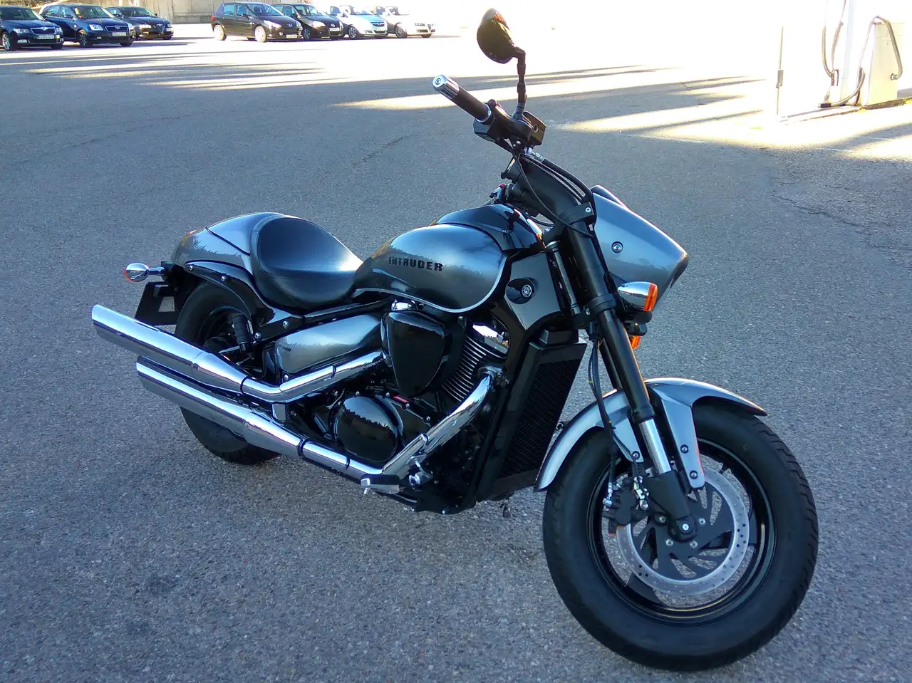 Suzuki Intruder M – Vista 3