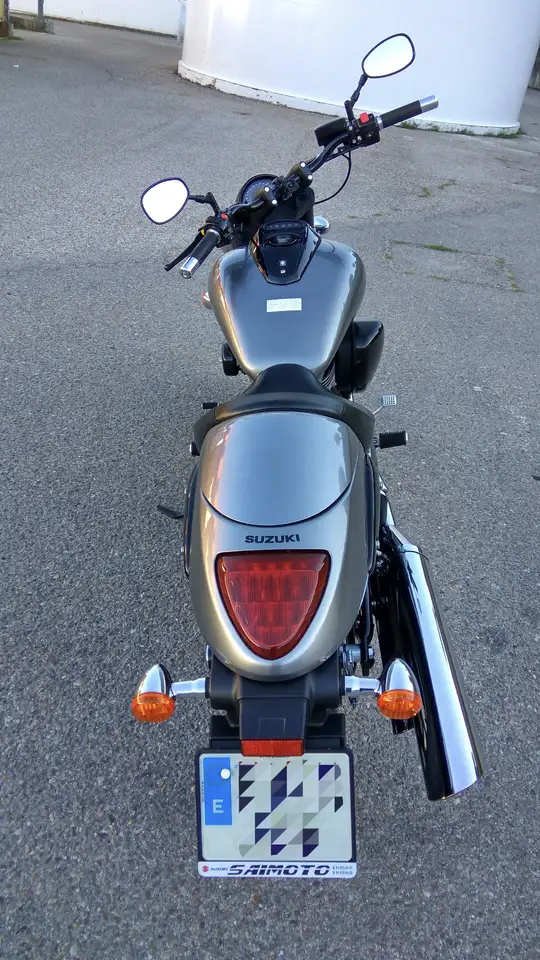 Suzuki Intruder M – Vista 4