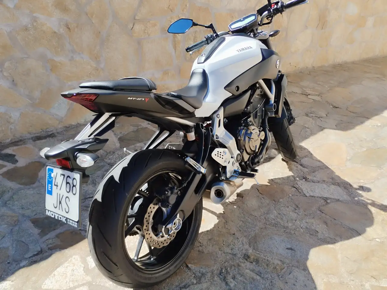 Yamaha MT-07 – Vista 13