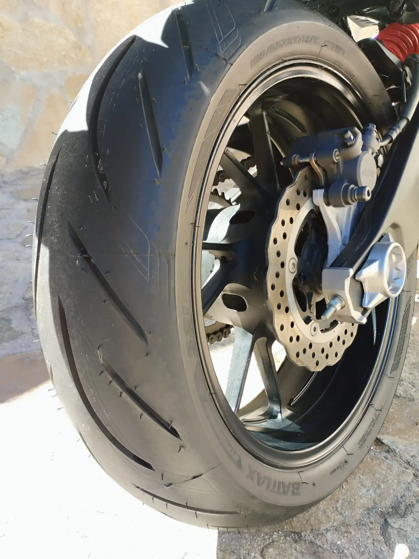 Yamaha MT-07 – Vista 9