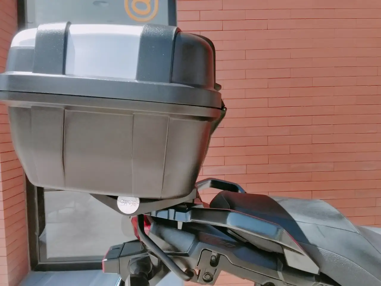 Suzuki V-Strom 650 XT – Vista 16