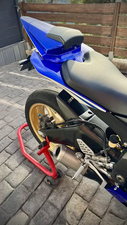 Yamaha YZF-R6 - Vista 7