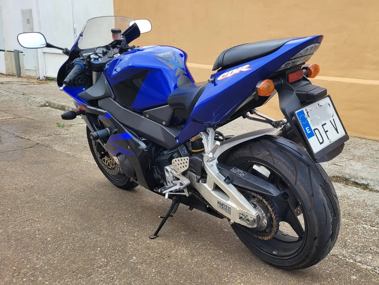 Honda CBR 900 RR Fireblade – Vista 9