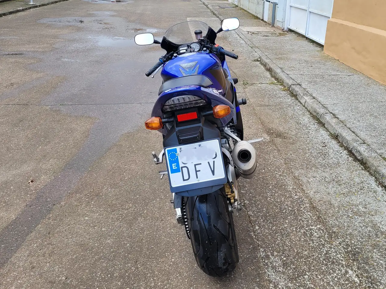 Honda CBR 900 RR Fireblade – Vista 10