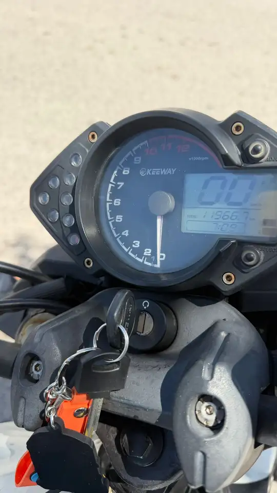 Keeway RKF 125 – Vista 5