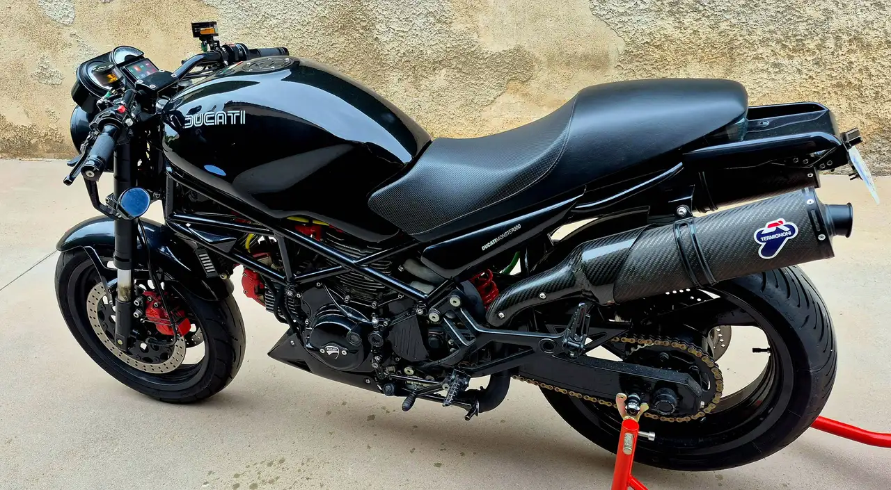 Ducati Monster 900 – Vista 6