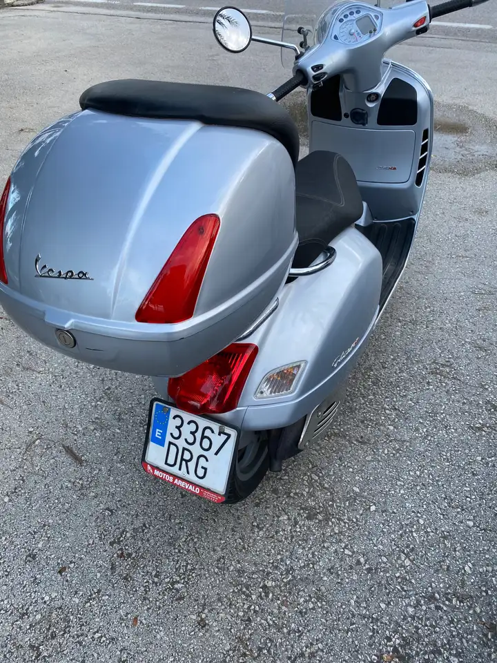 Vespa GTS 250 - Vista 4
