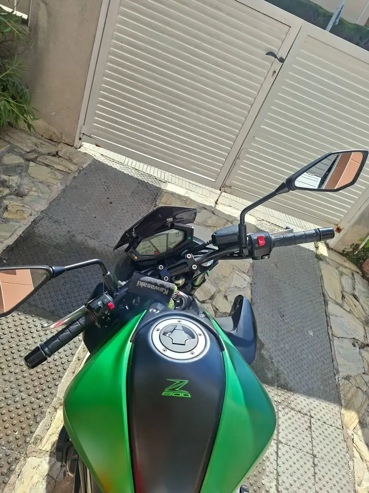 Kawasaki Z800 - Vista 8